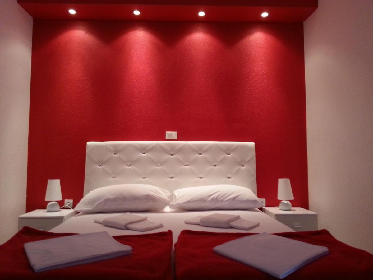 Grey House Apartment Makarska Bagian luar foto