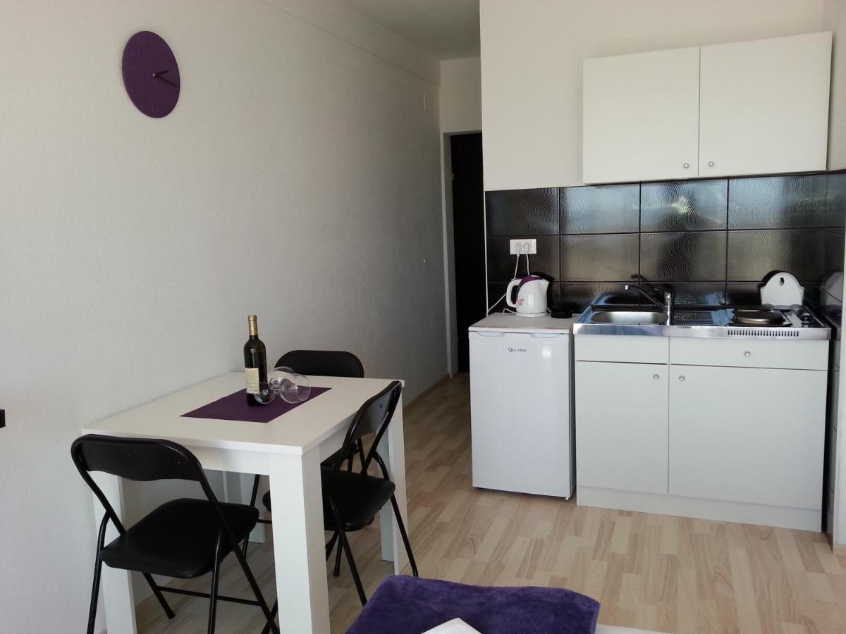Grey House Apartment Makarska Bagian luar foto