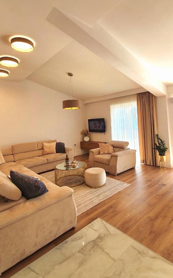 Grey House Apartment Makarska Bagian luar foto