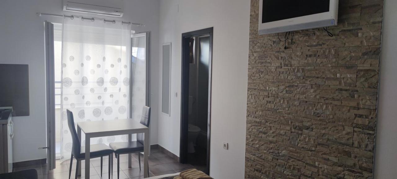 Grey House Apartment Makarska Bagian luar foto